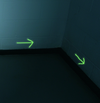 Маркер-краска Sakura Solid светится в темноте, стержень 12мм