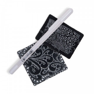 Белая гелевая ручка Sakura Gelly Roll 05 тонкий стержень 0,3 мм, поштучно