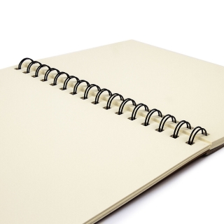 Альбом-скетчбук Brauberg Art "Classic" А5 (148х210 мм), кремовая бумага, 30 л., 150 г/м2, гребень