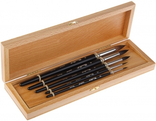 Набор кистей в буковой шкатулке Набор №1 ROUBLOFF, белка, короткая ручка, 5 шт. (№2, 3, 6, 8, 10)