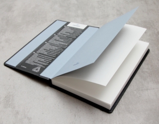 Блокнот для зарисовок Canson Universal 96г/кв.м 29.7*35.6см 112листов твердая обложка застежка-резинка черный